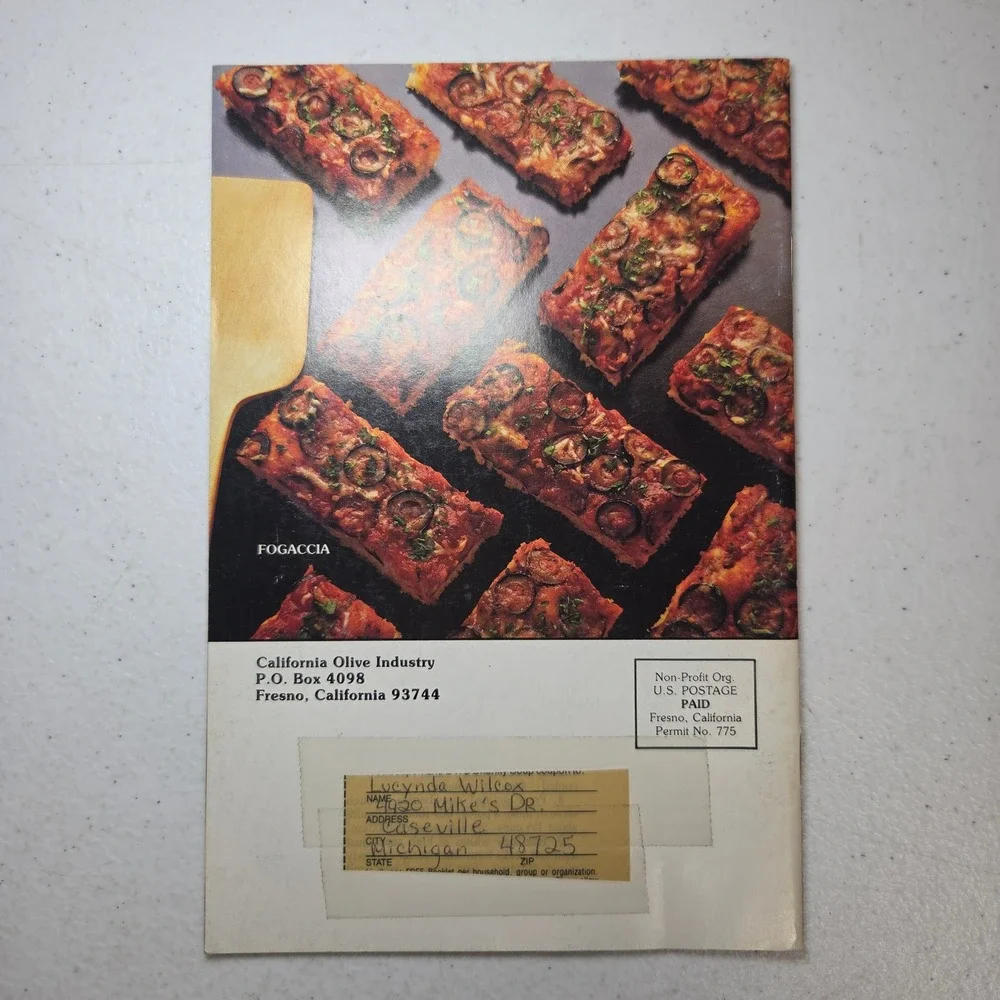 The Itinerant Ripe Olive Guide To The Use Of California Ripe Olives 1983